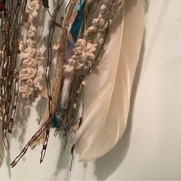 Macrame multi texture heart dream catcher - Picture 6 of 6